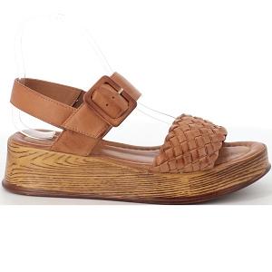 ELUE PAR NOUS ZEVAI<br>Camel