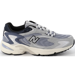 NEW BALANCE 725<br>Bleu