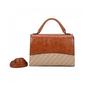 INES DELAURE 1683443<br>Camel