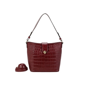 INES DELAURE 1685766<br>Rouge