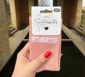  Retrouvez notre nouvelle de chaussettes à messages pour femmes très tendances de la marque Les Sachoussettes en ligne sur labotterouge.com