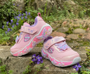  Nouvelle collection tendance de chez Skechers disponible chez la botterouge.com 