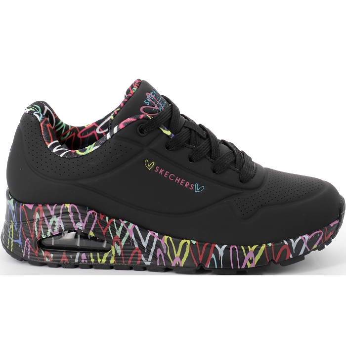  Skechers