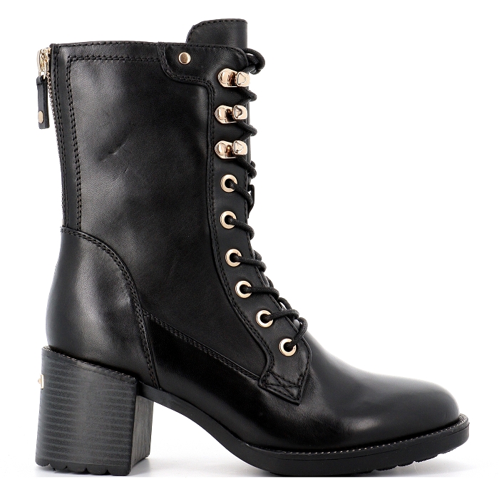 ELLY 14 Regarde le ciel