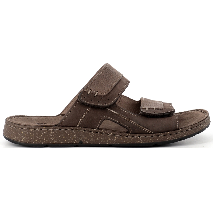 CALKE 45270 Walk in the city