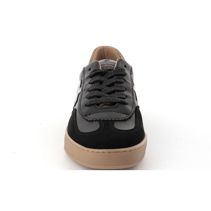 A032 ICONIC Another trend4436008_3