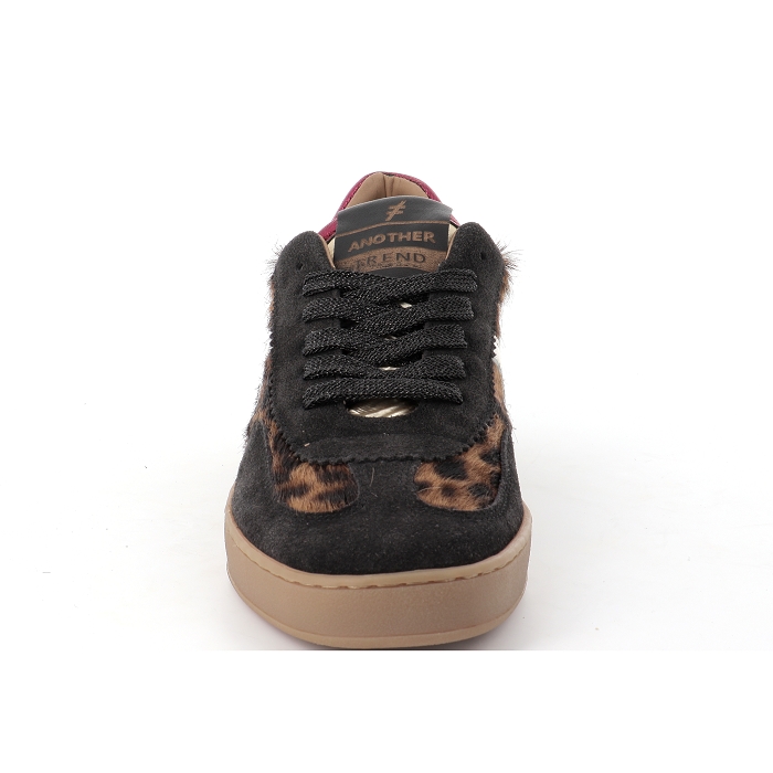 A032 ICONIC Another trend4436010_3
