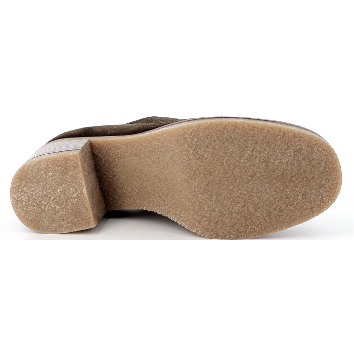 6102 Rock and rose8202502_5