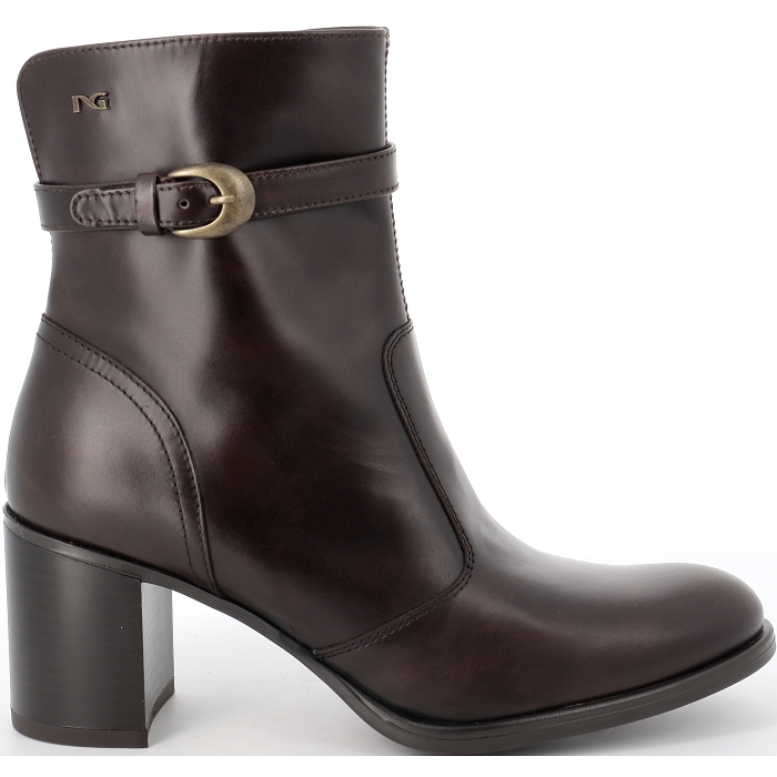 513851 Nero giardini